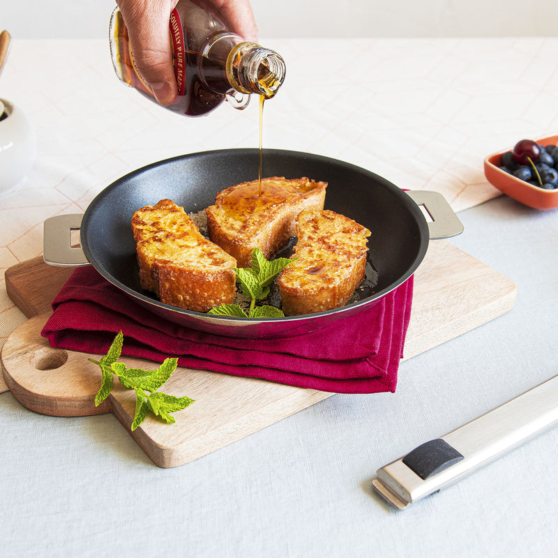 French toast pan with removable handle - CRISTEL® USA – CRISTEL USA