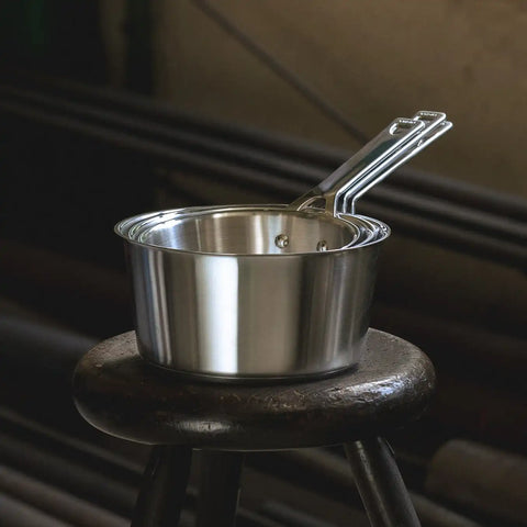 Set of 3 saucepans with glass lids second image